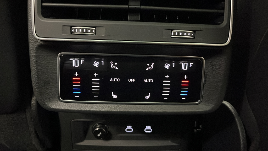 Used 2025 Glacier White Audi 55 Premium Plus image 37