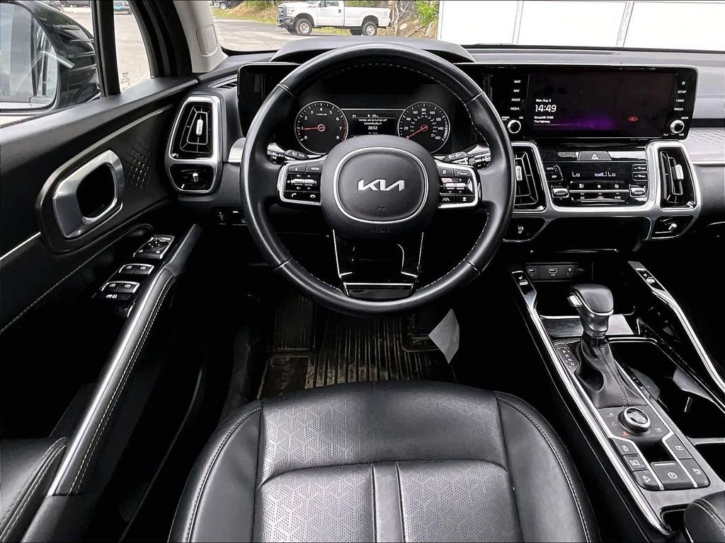 Used 2022 Wolf Gray Kia SX image 18