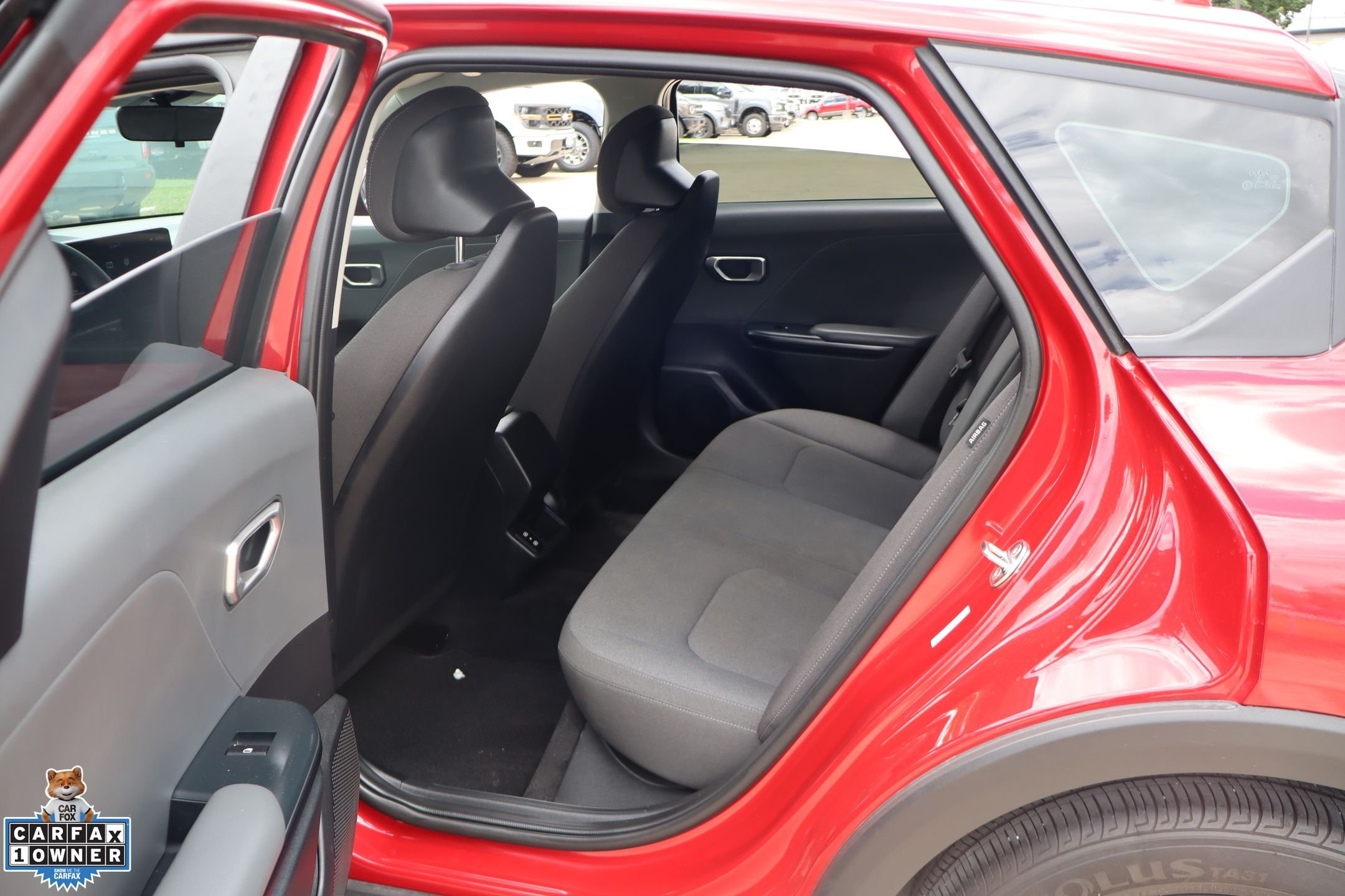 Used 2025 Red Kia LXS image 25