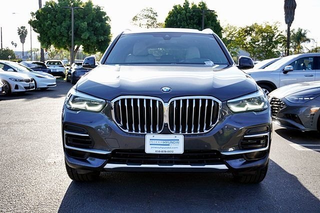 Used 2023 Gray BMW xDrive40i image 4