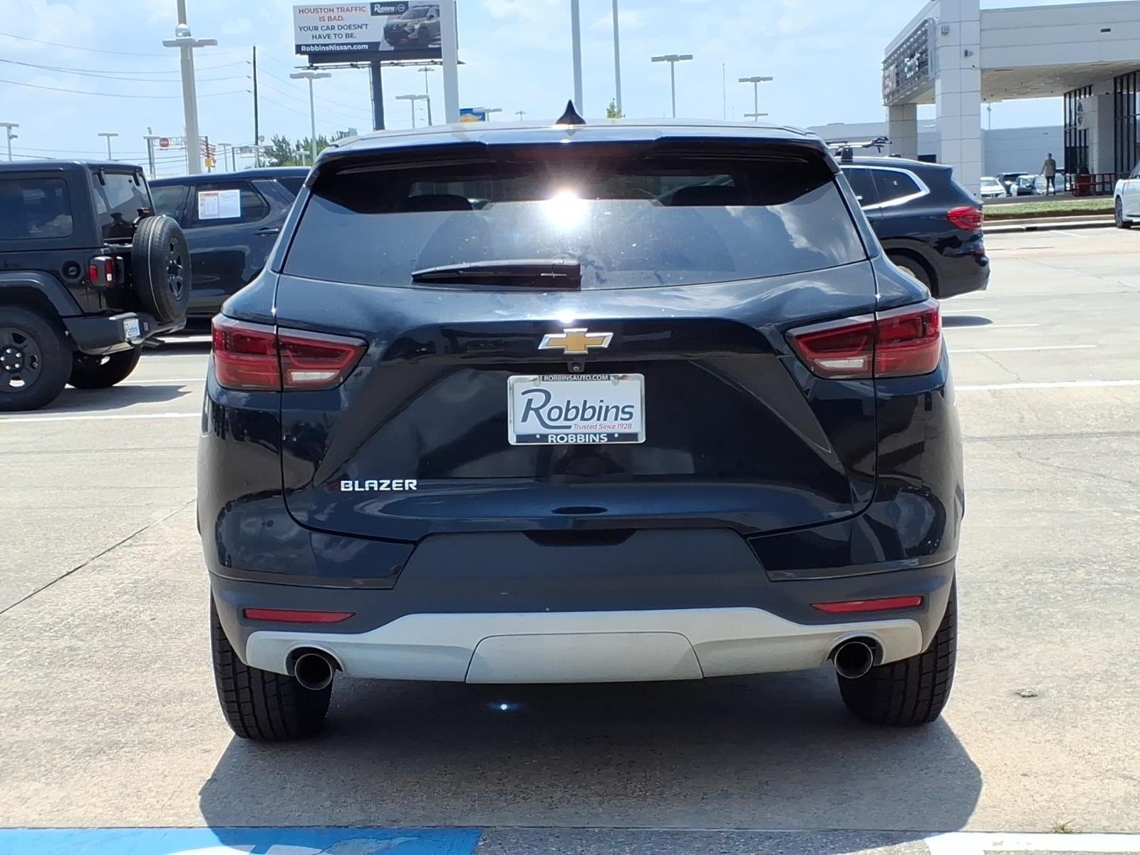 Used 2025 Black Chevrolet LT image 6