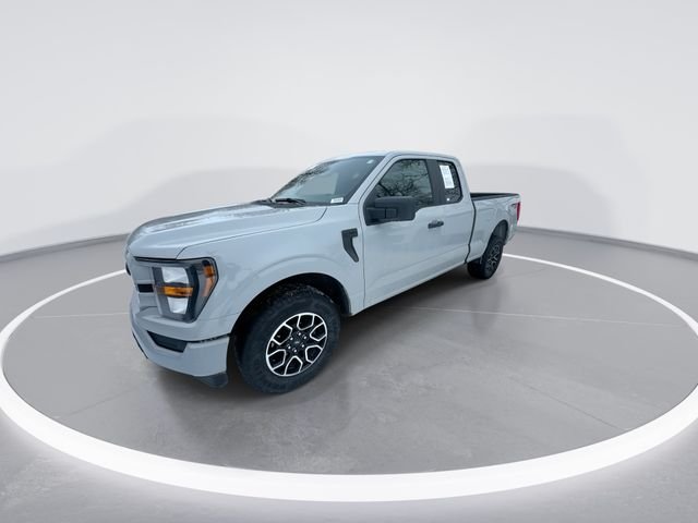 Used 2023 White Ford XL image 4
