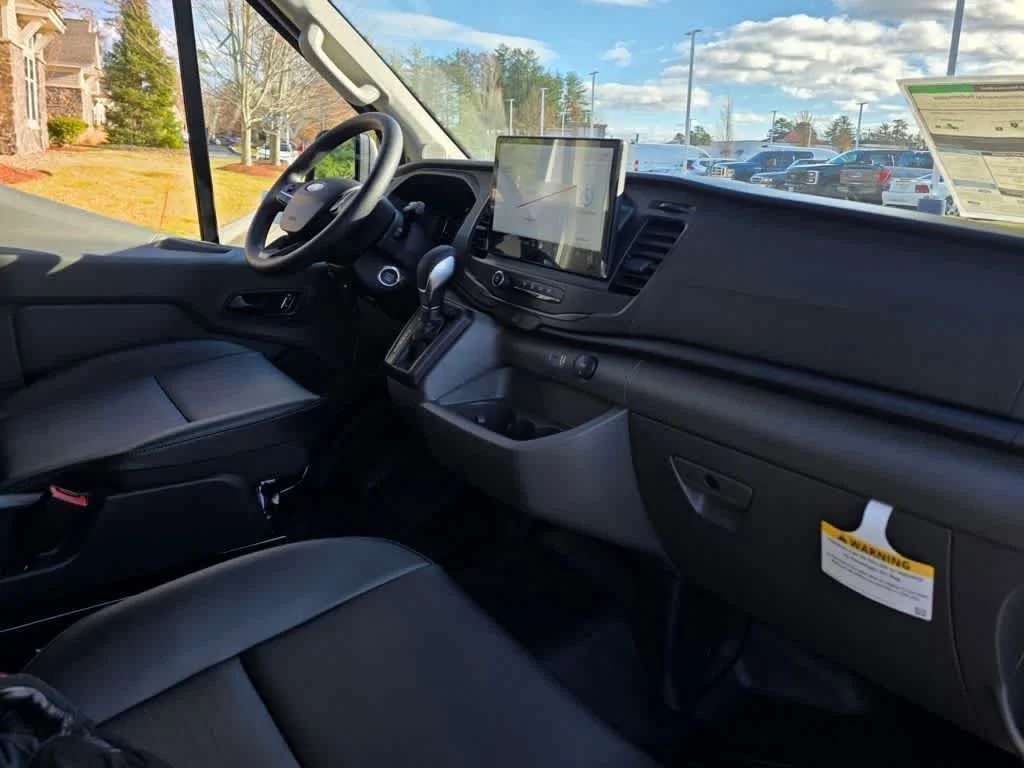 New 2026 Oxford White Ford  image 23