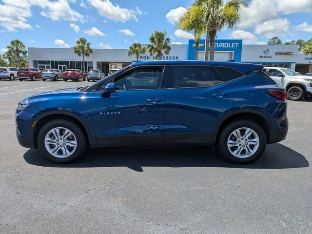Used 2022 Blue Glow Metallic Chevrolet 2LT image 7