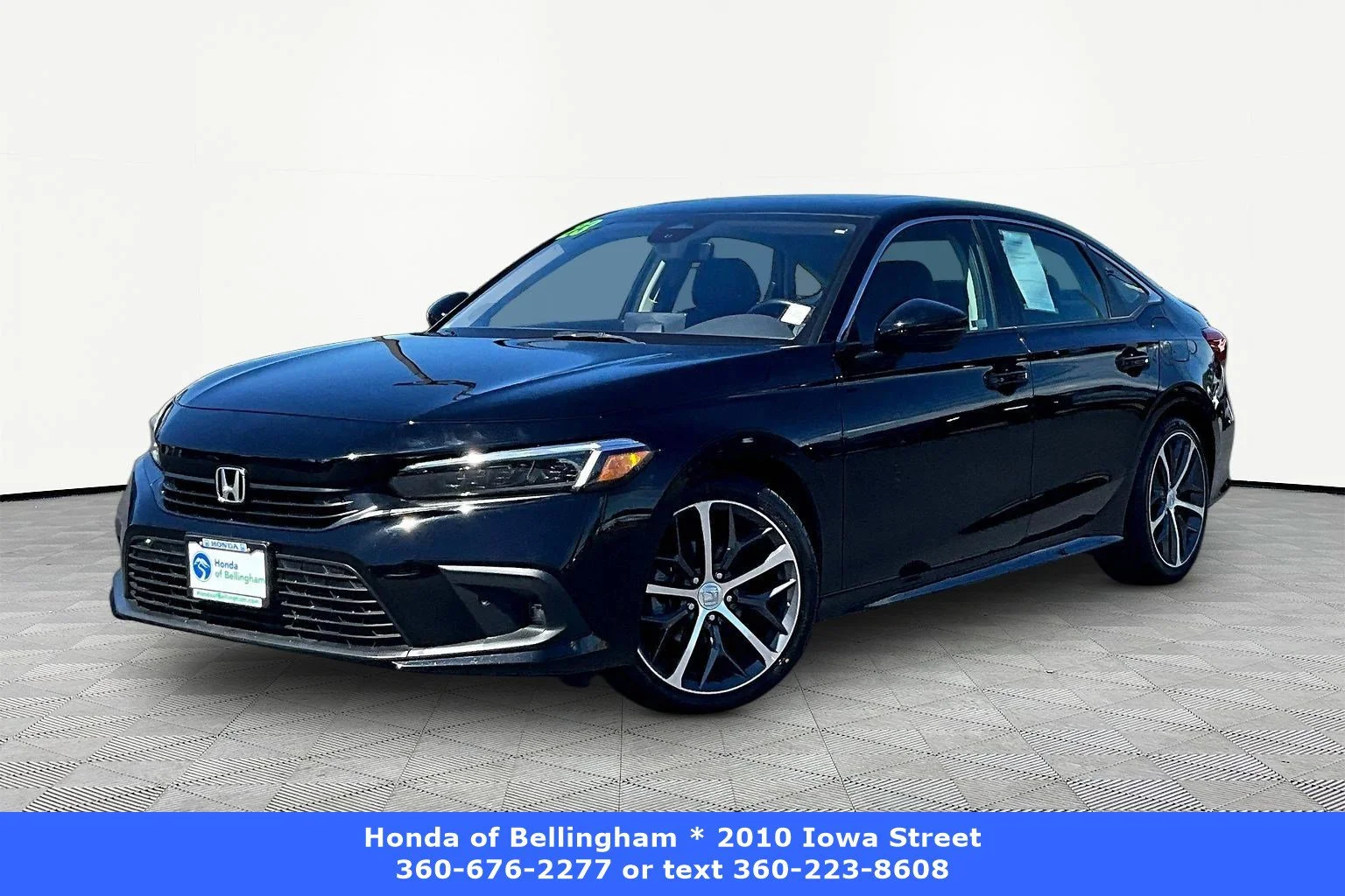 Used 2023 Black Honda Touring image 3