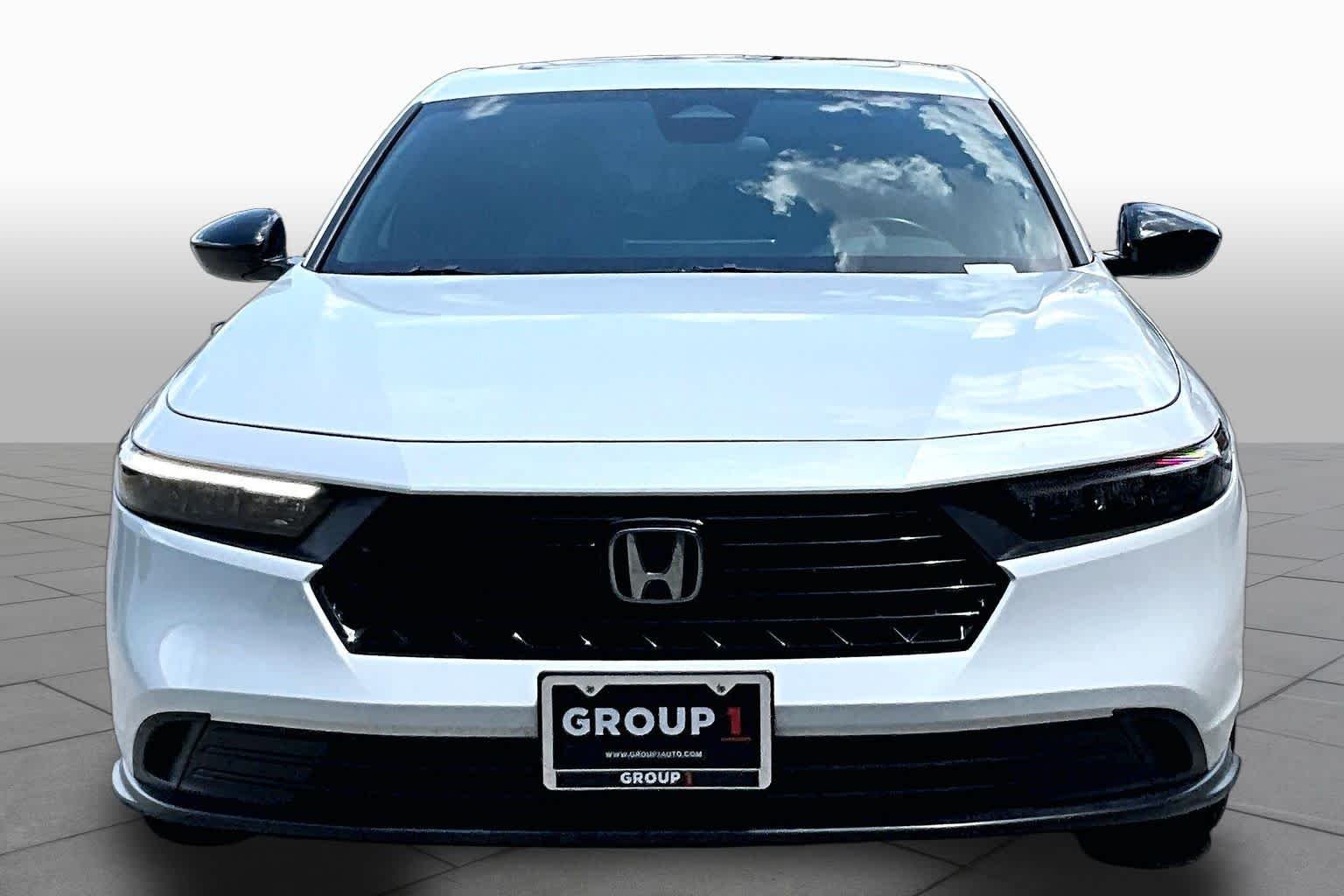 Used 2023 Platinum White Pearl Honda Sport image 6