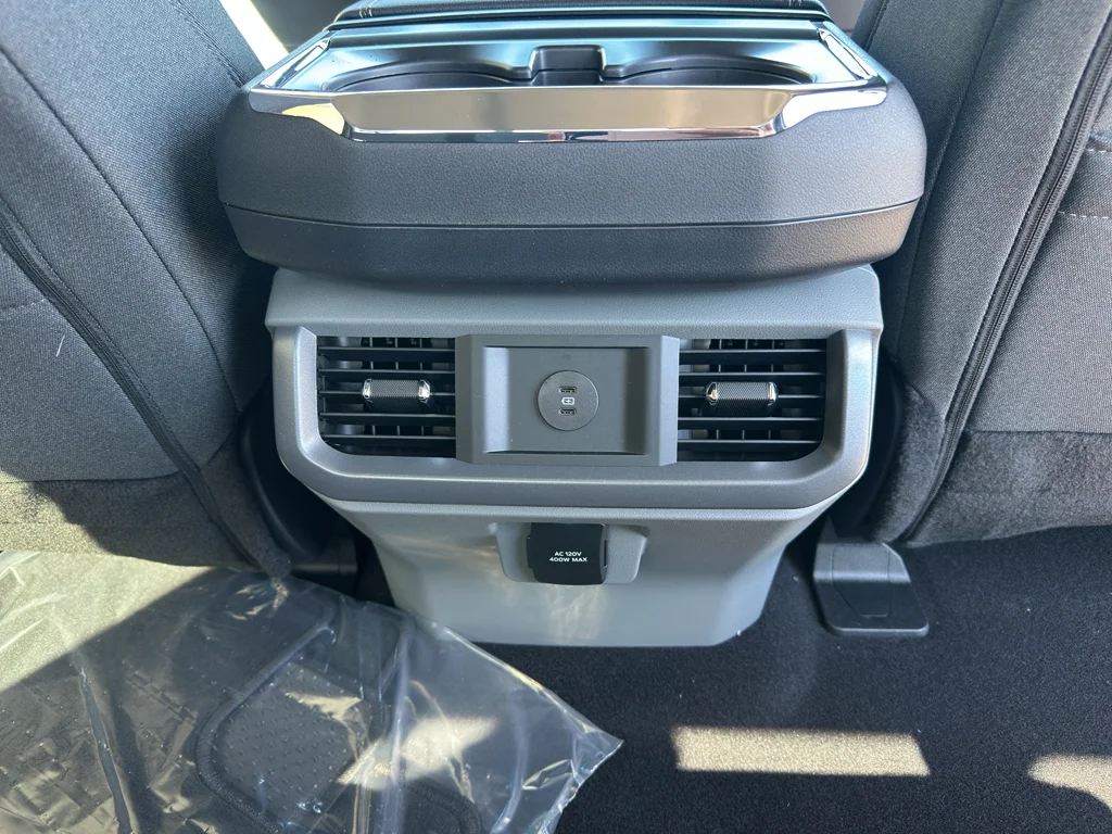 New 2026 Agate Black Metallic Ford XLT image 36