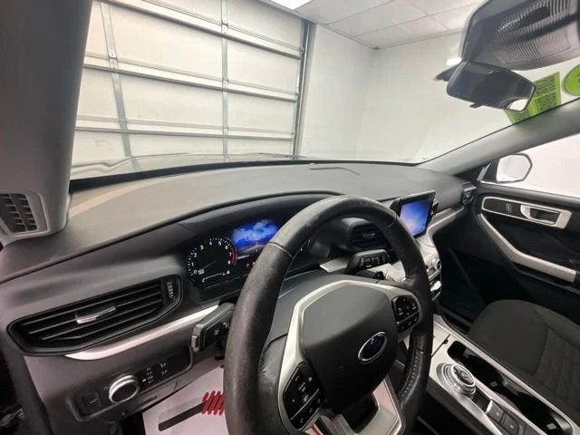 Used 2020 Black Ford XLT image 18