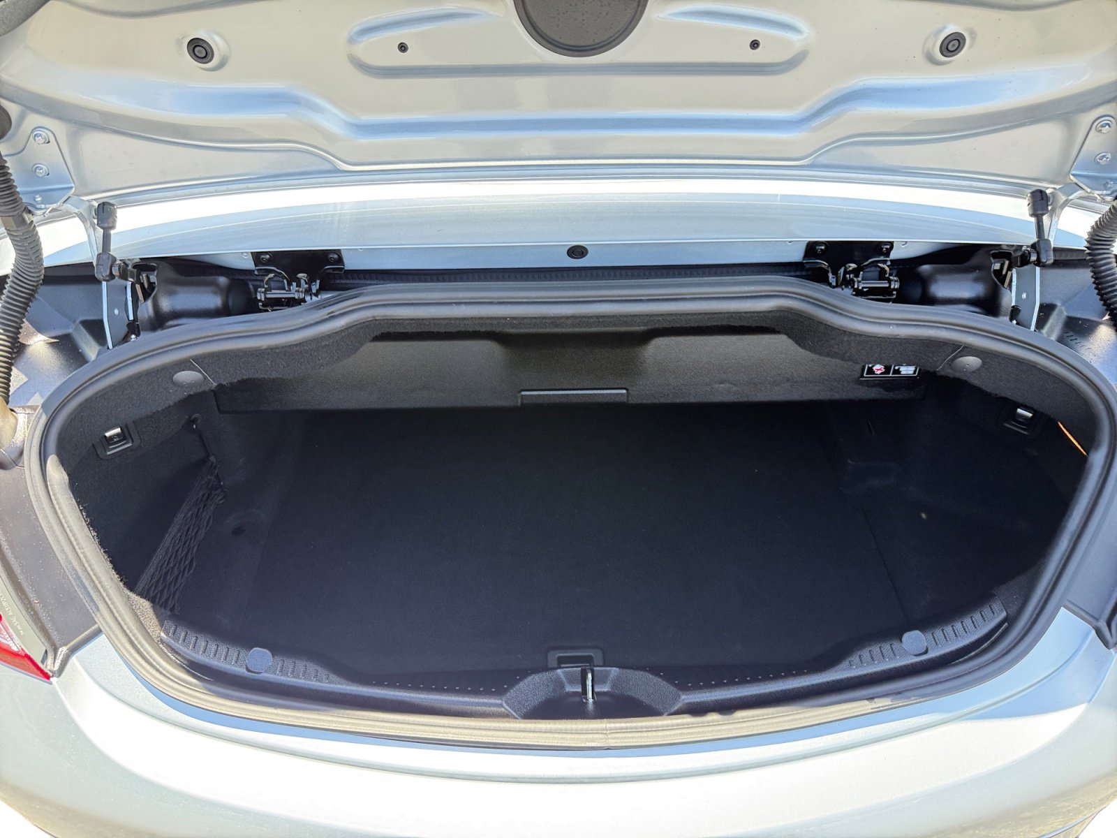 Used 2017 Diamond Silver Metallic Mercedes-Benz C 300 image 17