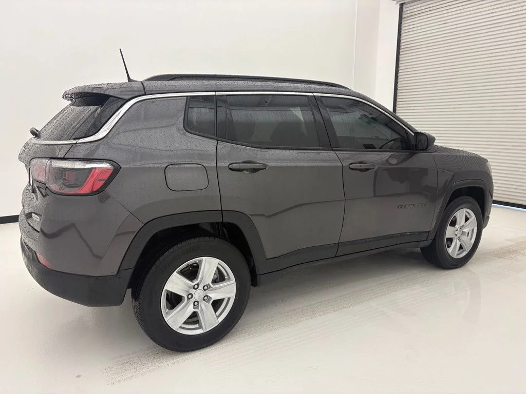 Used 2022 Gray Jeep Latitude image 20