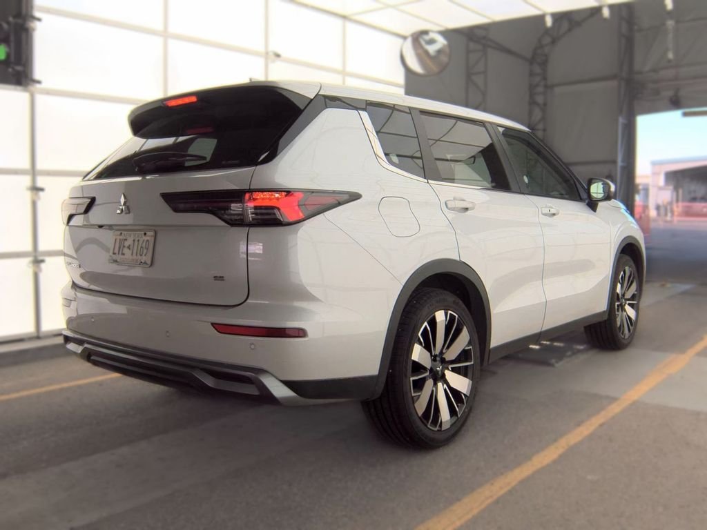 Used 2025 White Mitsubishi Trail Edition image 4