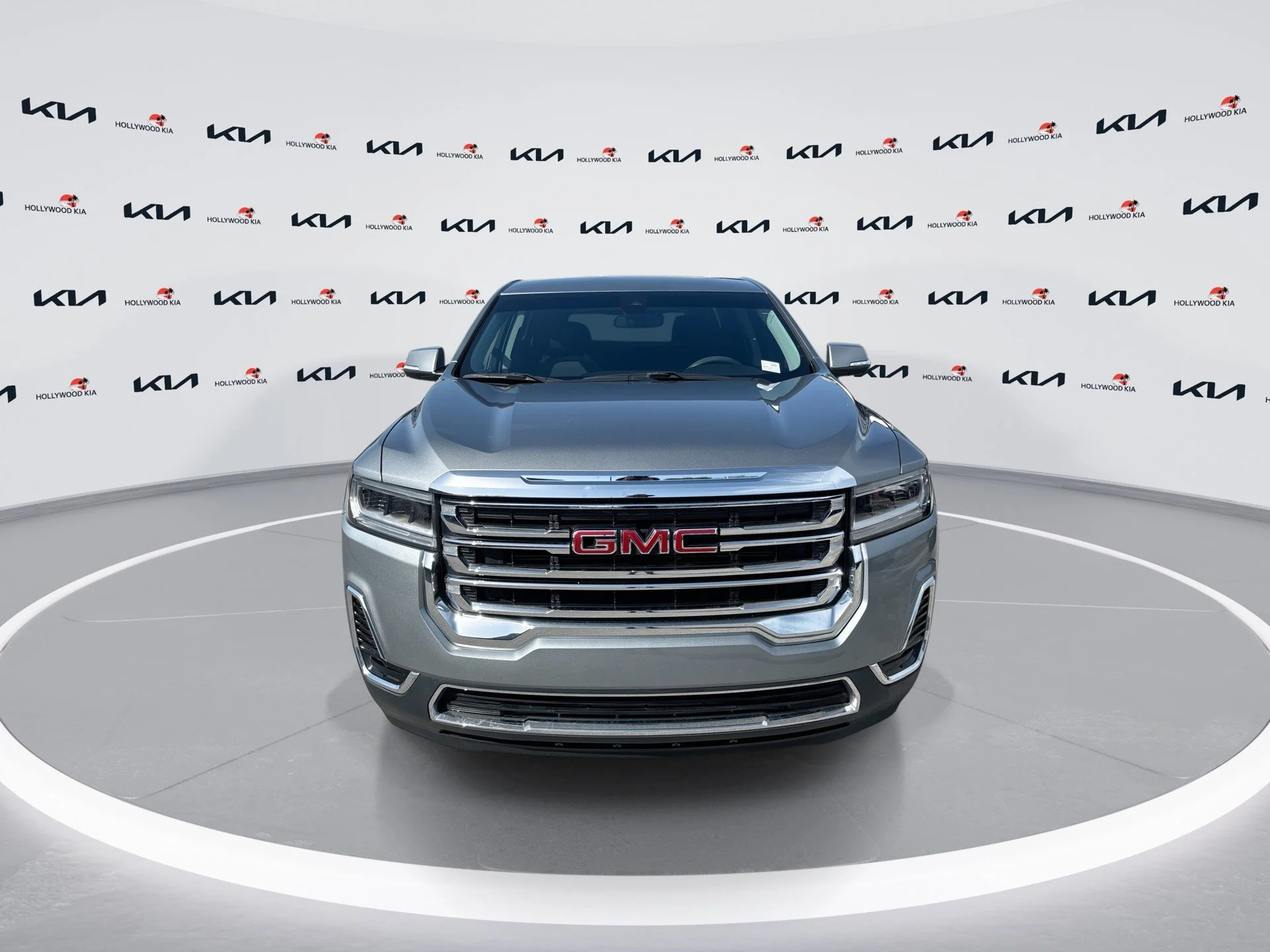 Used 2023 Sterling Metallic GMC SLE image 3