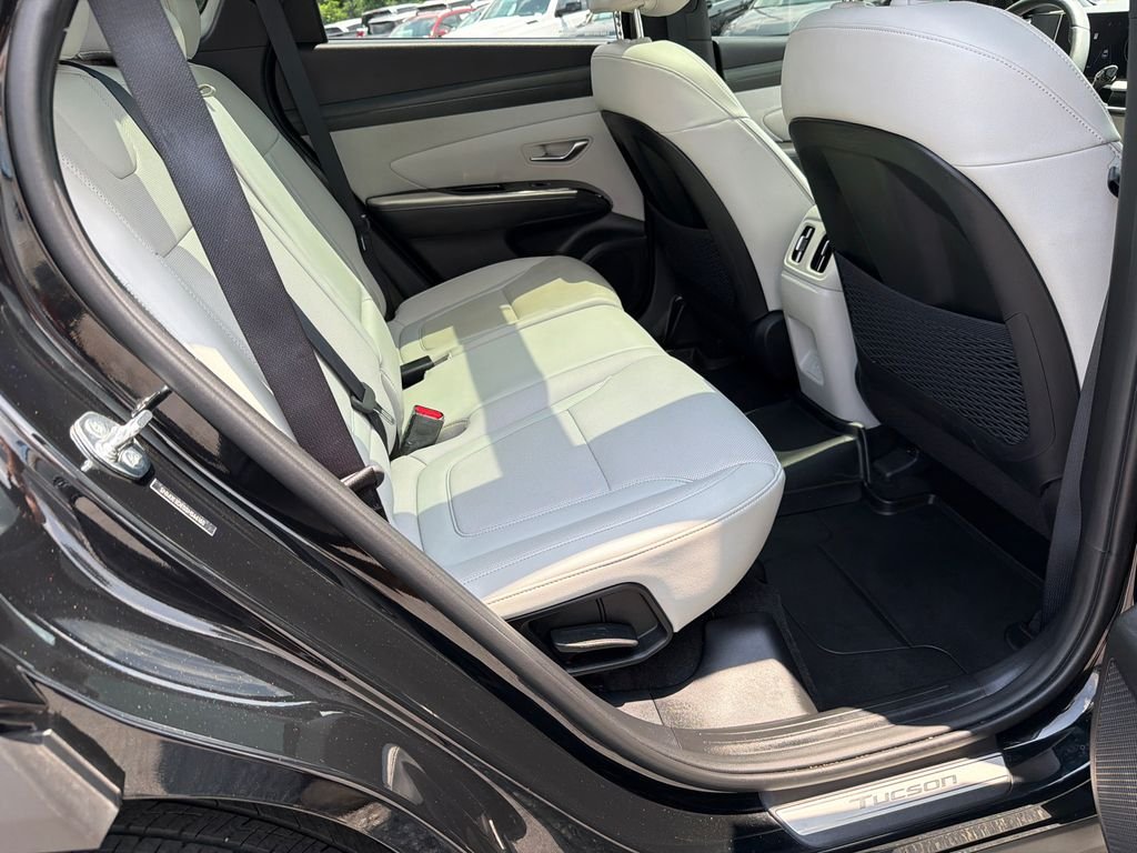 2025 Hyundai Tucson Limited - Photo 15