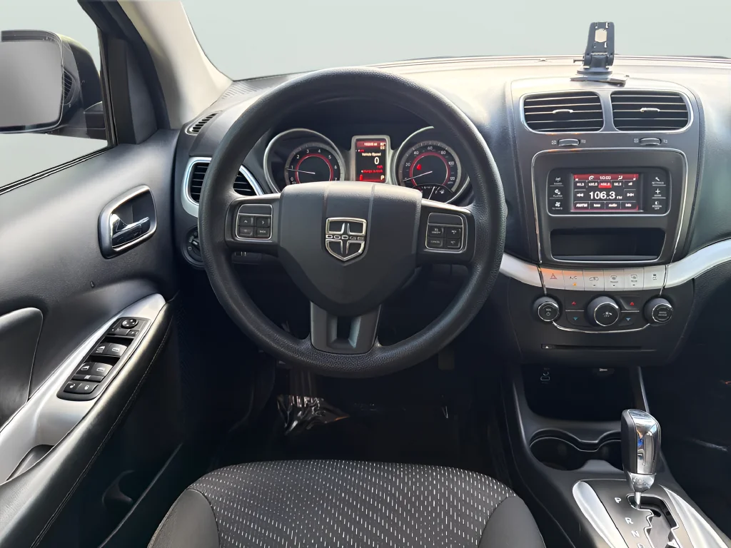Used 2020 Red Dodge SE image 35