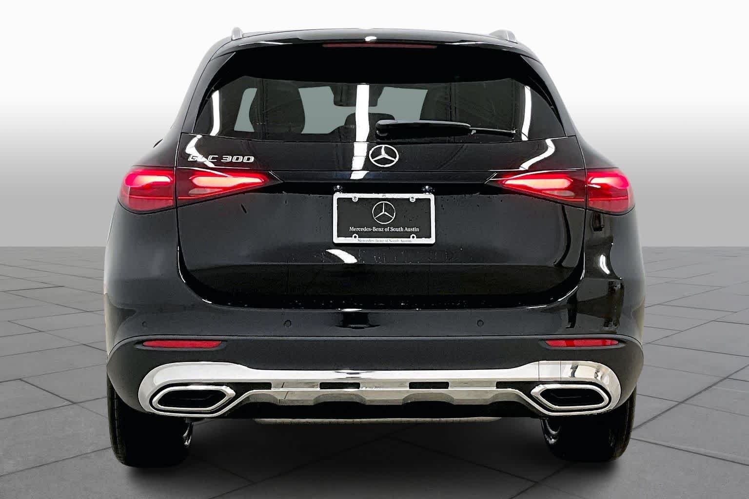 New 2026 Obsidian Black Metallic Mercedes-Benz GLC 300 image 4