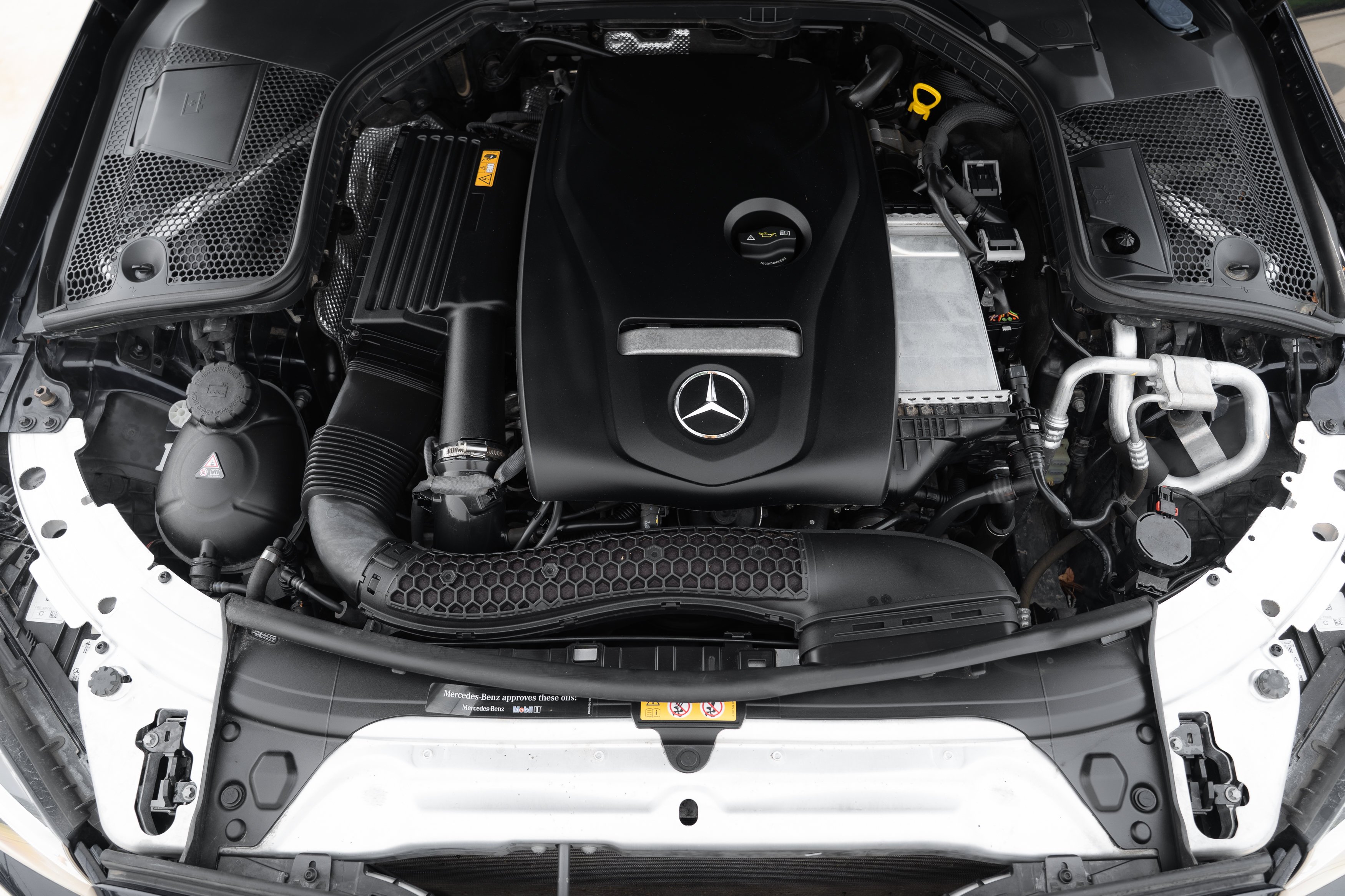 Used 2017 Brilliant Blue Metallic Mercedes-Benz C 300 image 31