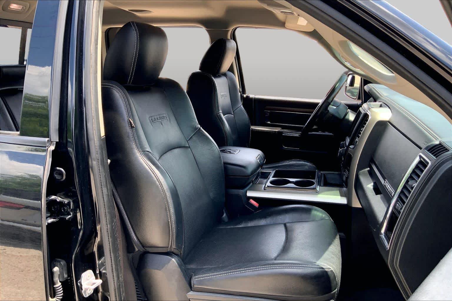 Used 2015 Black Clearcoat Ram Laramie image 8