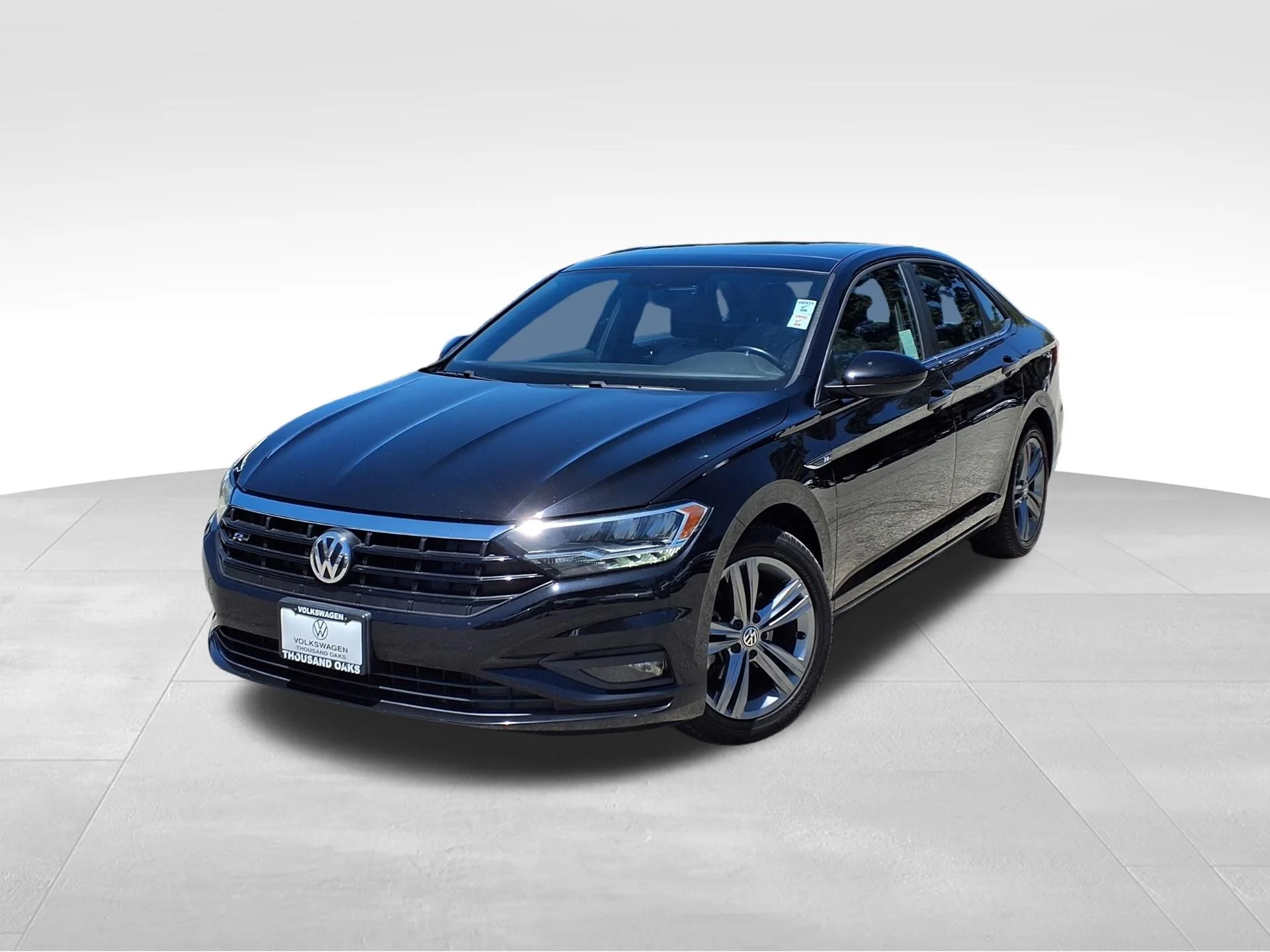 Used 2020 Black Volkswagen R-Line image 1