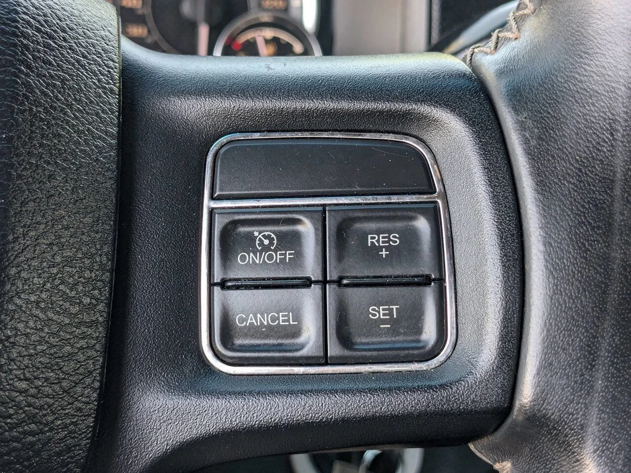 Used 2018 Brilliant Black Crystal Pearlcoat Ram Power Wagon image 33