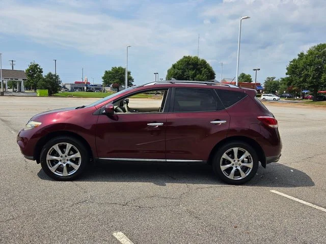 Used 2012 Red Nissan LE image 4