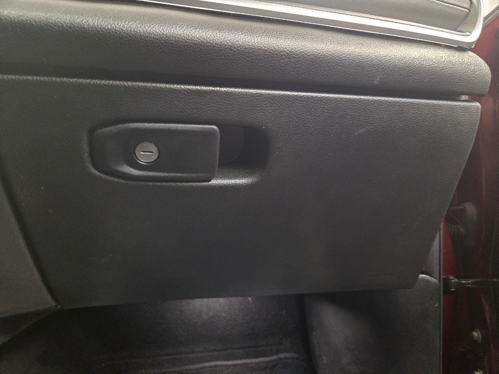 Used 2023 Velvet Red Pearlcoat Jeep Limited image 43