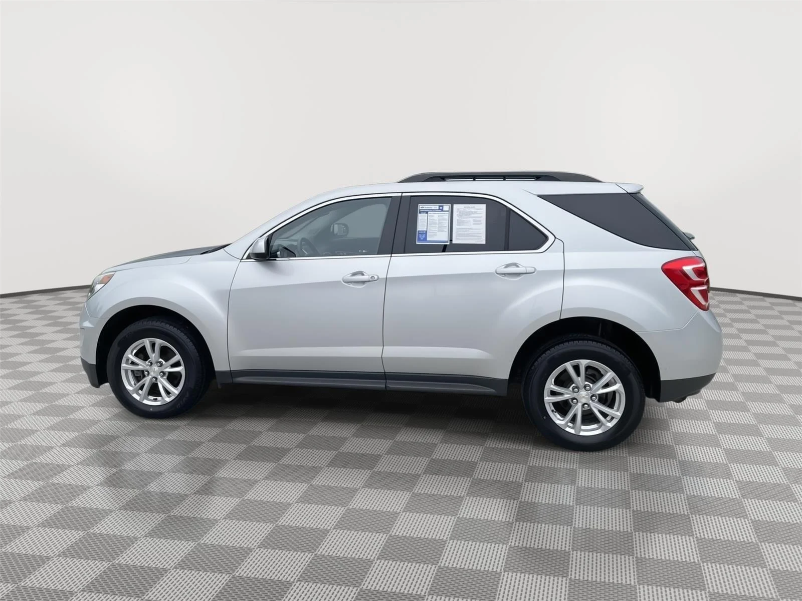 Used 2017 Silver Ice Metallic Chevrolet LT image 11