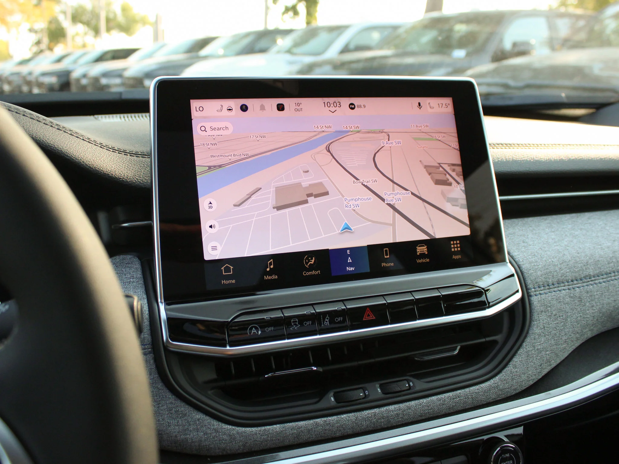 New 2026 White Jeep North* 4x4, Pano Sunroof, Remote Start, Alpine Audio, Heated Seats image 19