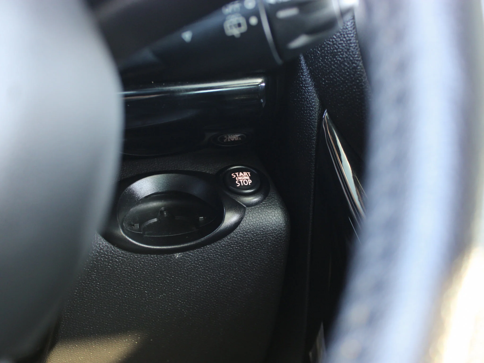 Used 2014  MINI S * AWD | Manual | Harman/Kardon | Heated Seats | Dual-Pane Sunroof image 21