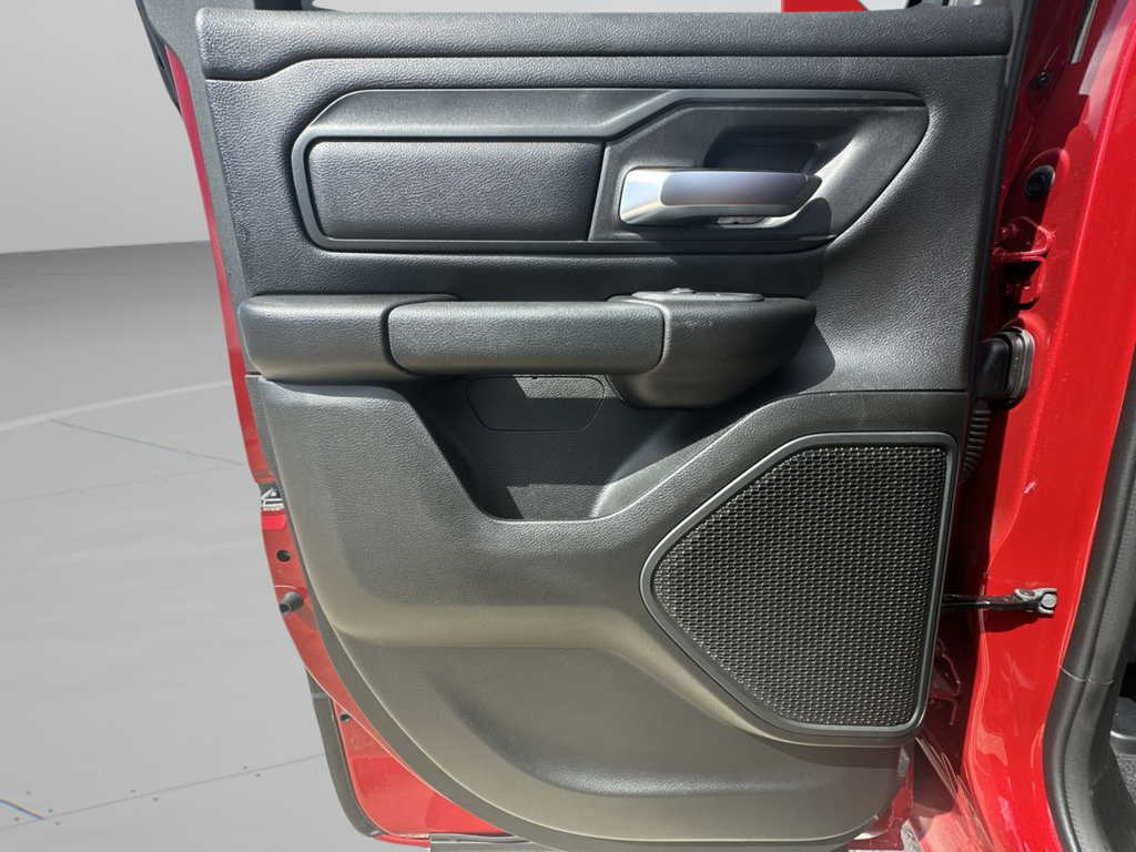 New 2026 Molten Red Pearl-Coat Exterior Paint RAM Express image 24