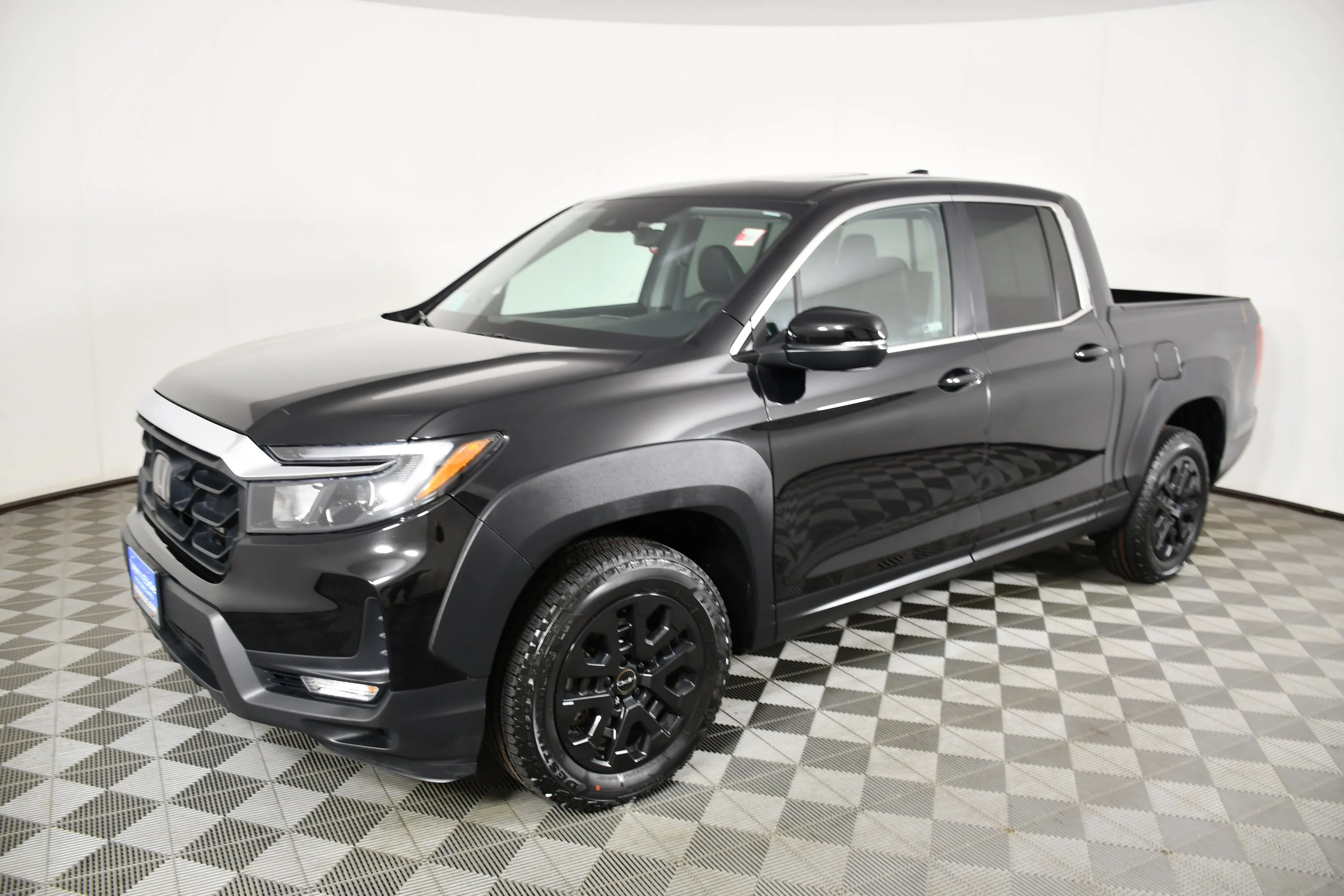 Certified Used 2023 Crystal Black Pearl Honda RTL image 10