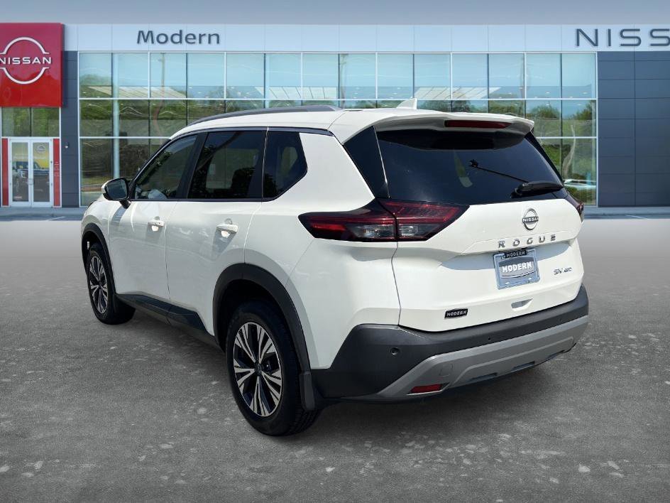 Used 2023 Pearl White Tricoat Nissan SV image 7
