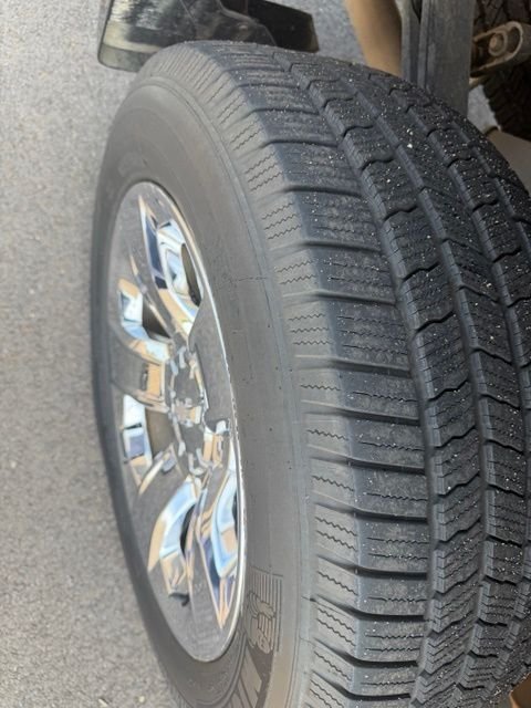 Used 2015 Black Chevrolet LTZ image 9