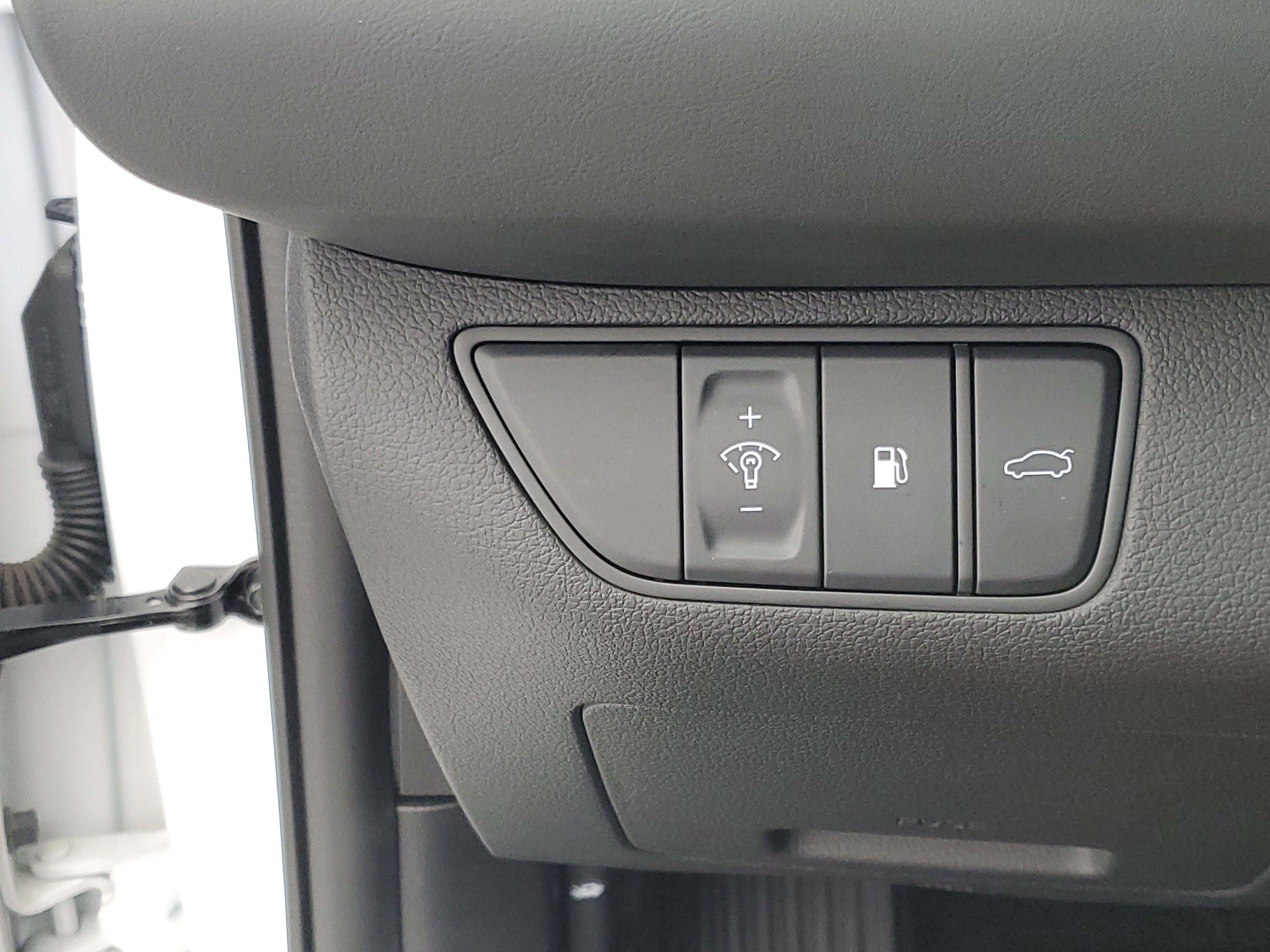 2025 GENESIS G70 Standard - Photo 31