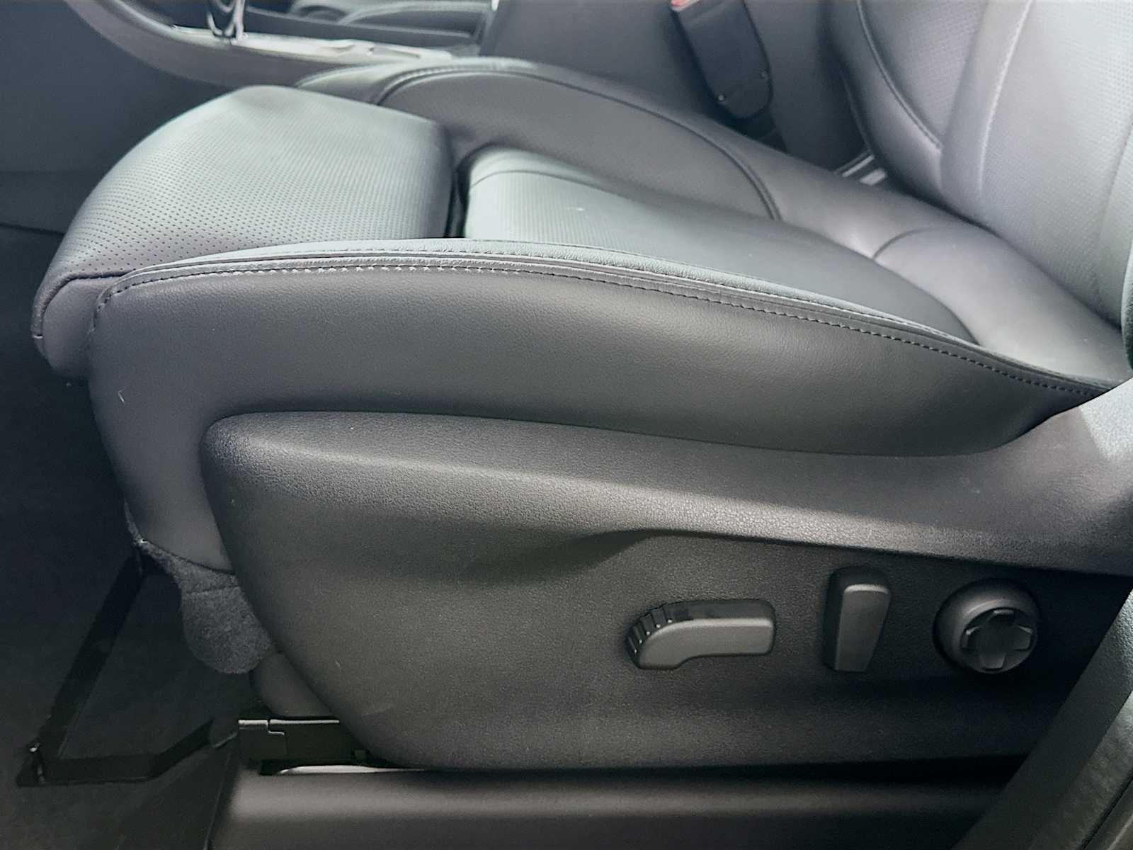 New 2026 AUTUMN GREEN METALLIC Subaru Touring 7-Passenger image 18