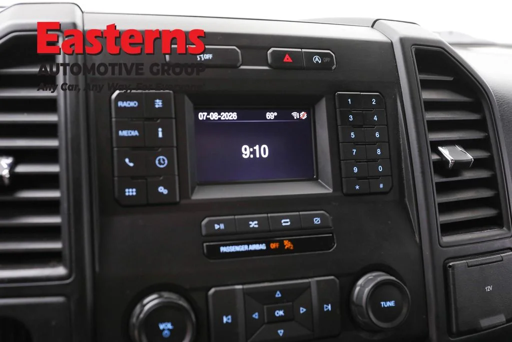 Used 2019 White Ford XL image 19