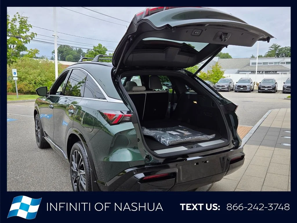 New 2027 DEEP EMERALD INFINITI Autograph AWD image 19