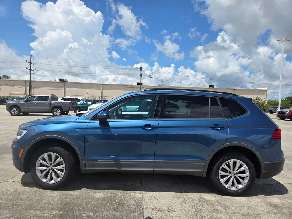Certified Used 2020 Blue Volkswagen 2.0T S image 9