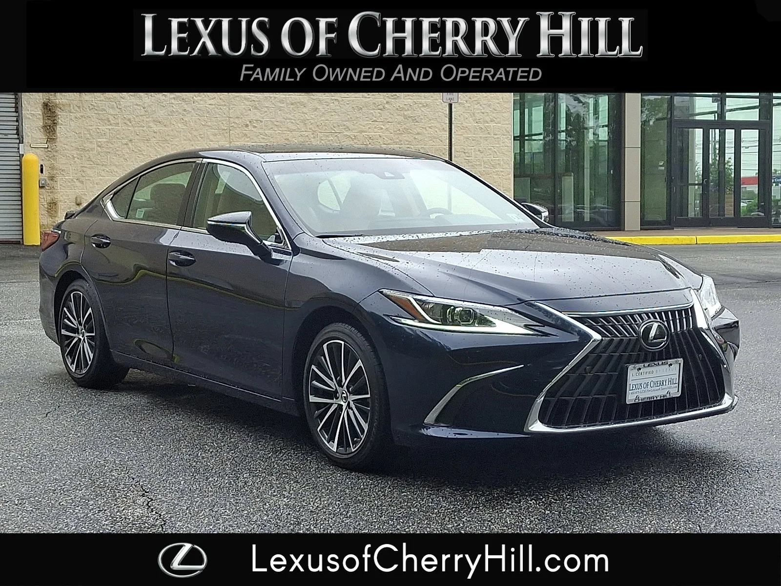 2025 Lexus ES 350 350's photo