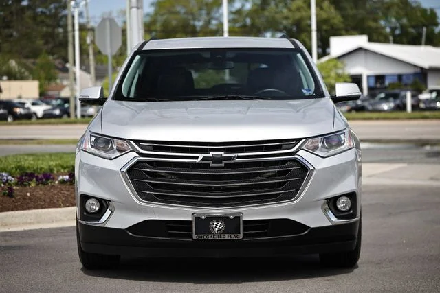 Used 2020 Silver Ice Metallic Chevrolet 3LT image 13