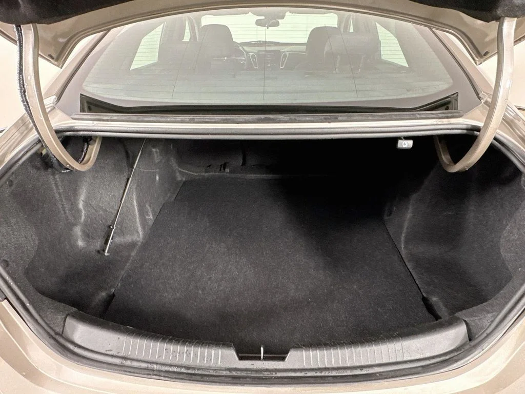 Used 2025 Gray Chevrolet LT image 31