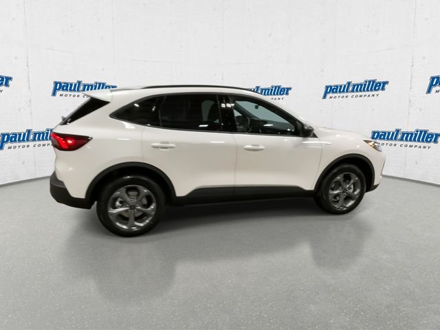 New 2026 Star White Metallic Tri-coat Ford ST-Line image 12