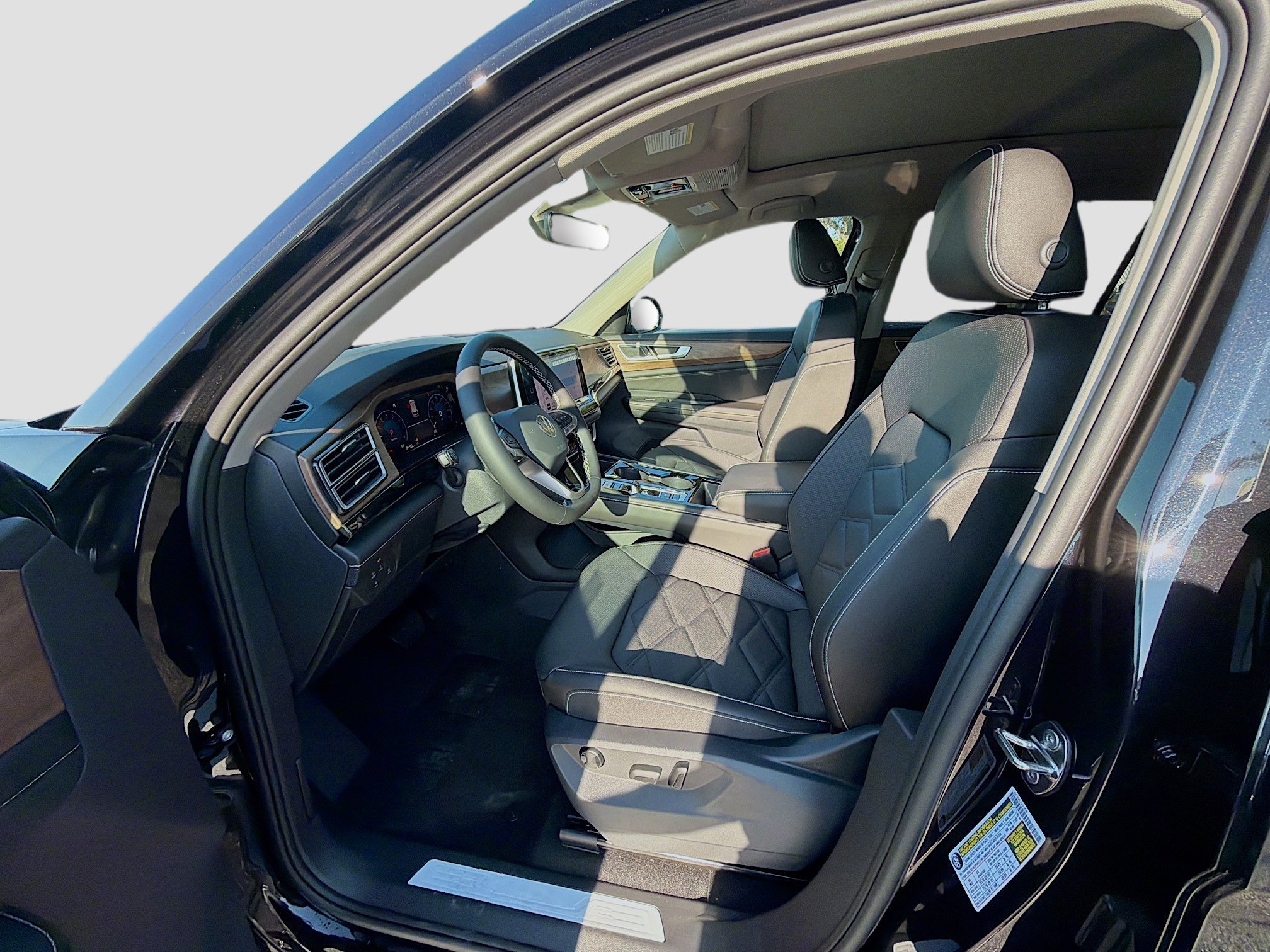 2026 Volkswagen Atlas SE w/Tech - Photo 16