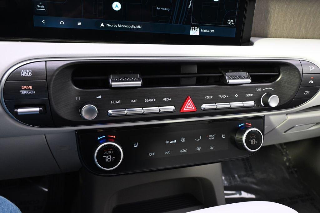 New 2026 Titainium Hyundai SEL AWD image 31