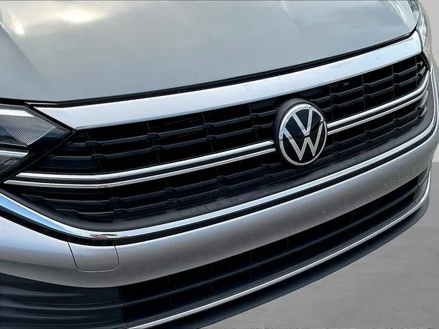 Used 2024  Volkswagen 1.5T SE image 32