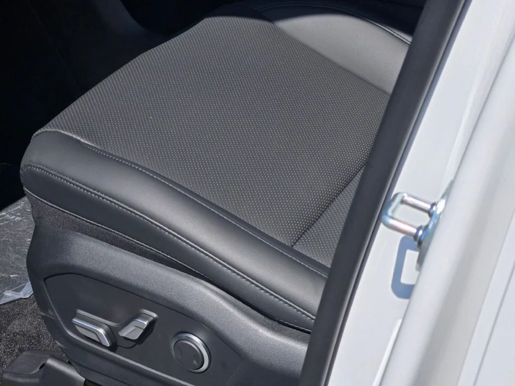 New 2026 White Hyundai SEL image 23
