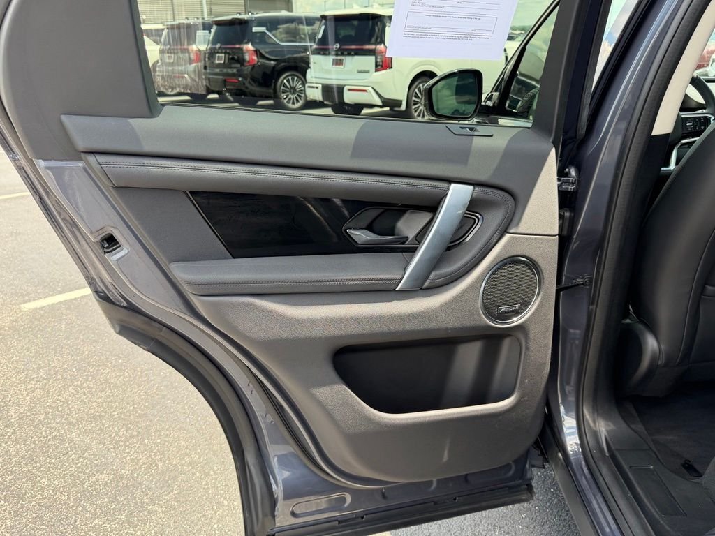 Used 2024 Gray Land Rover S image 18
