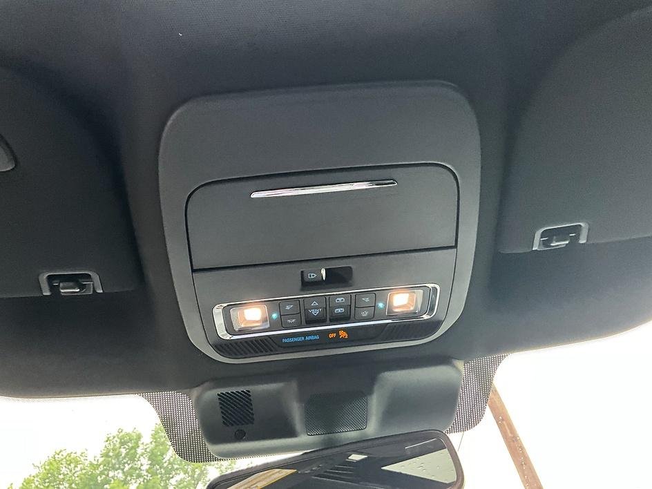 Used 2024 White Ford Platinum image 32