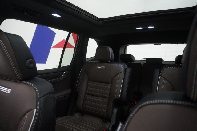 2027 GMC Acadia Denali Ultimate - Photo 23