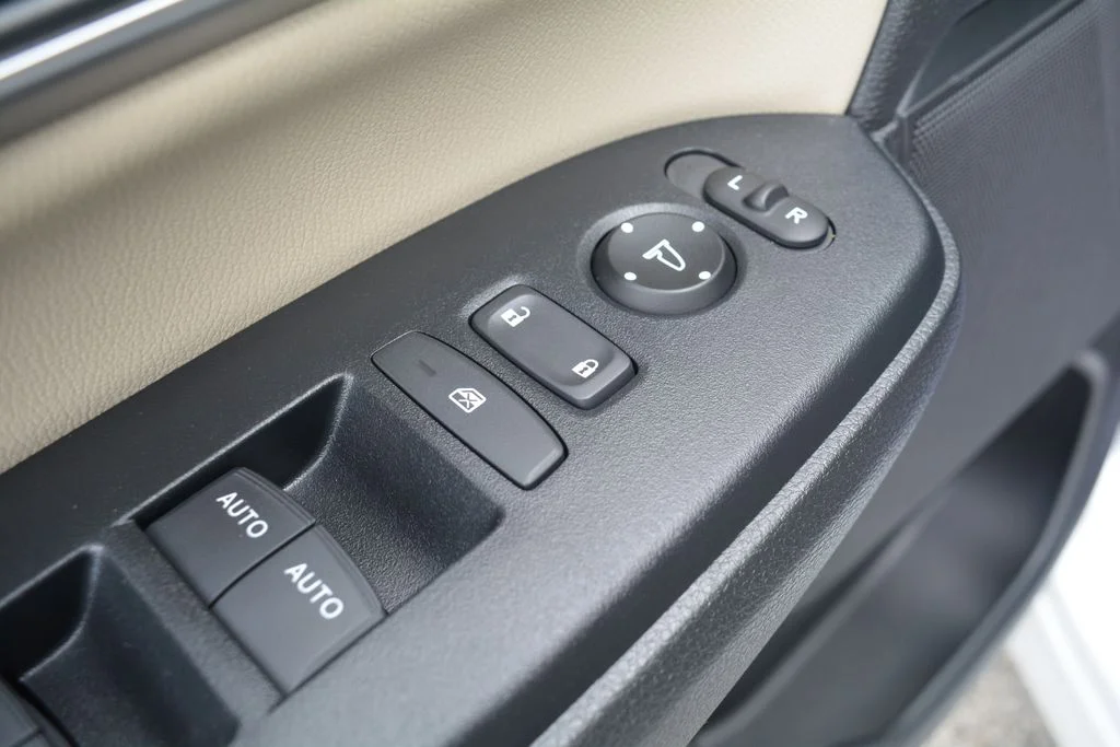 Used 2022  Honda EX-L image 9