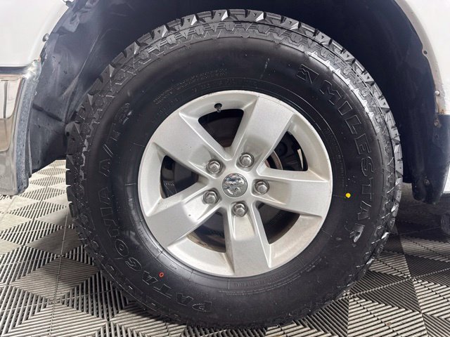 Used 2015 White Ram SLT image 10